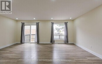 86 Carleton Pl in Brampton, ON - Building Photo - Building Photo