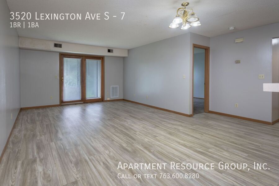 3520 Lexington Ave S in Eagan, MN - Building Photo