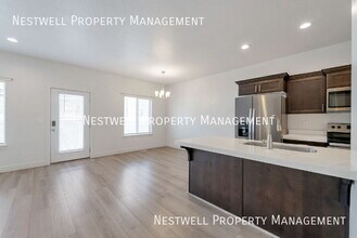 7235 N Red Clover Way in Eagle Mountain, UT - Building Photo - Building Photo