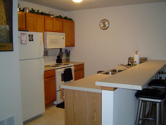 7318 Wallingford Way, Unit Eileen in Rockford, IL - Building Photo - Building Photo