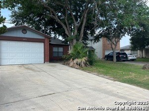 6871 Cypress Mist Dr in Converse, TX - Building Photo - Building Photo