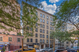 203-205 E 27th St in New York, NY - Building Photo - Primary Photo