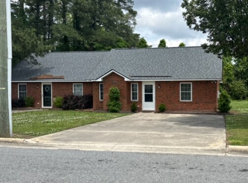 4340 West Horne Ave in Farmville, NC - Building Photo