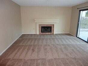 9000 Feather River Ct in Las Vegas, NV - Foto de edificio - Building Photo