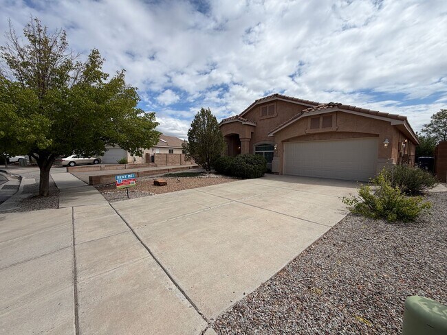 4944 Star Kachina St NW in Albuquerque, NM - Building Photo - Building Photo