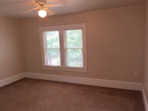 2225 Berkley Ave SW, Unit Apt. 2 in Roanoke, VA - Building Photo - Building Photo