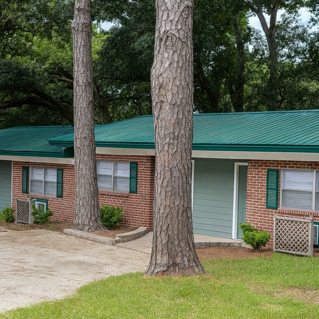 property at 1862 W Pensacola St