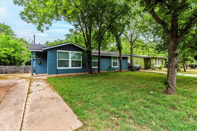 property at 1900 Forest Hill Dr