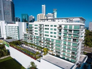 1600 SW 1st Ave, Unit 1008 in Miami, FL - Building Photo - Building Photo