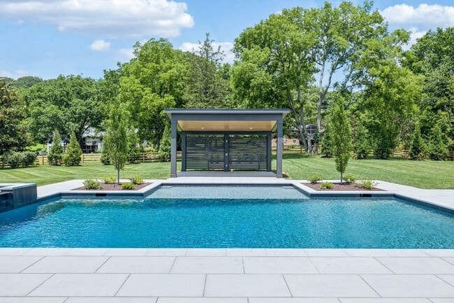 5940 Robert E Lee Dr in Nashville, TN - Building Photo - Building Photo