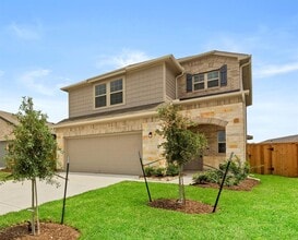 15226 Cyn Rpds Rd in Conroe, TX - Building Photo - Building Photo