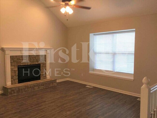 1707 Brent Ln in Greenwood, MO - Building Photo - Building Photo