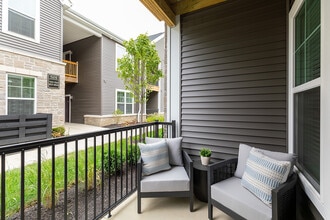 Crescent Woods in Gahanna, OH - Building Photo - Building Photo