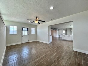 4009 Indianapolis St NE in St. Petersburg, FL - Building Photo - Building Photo