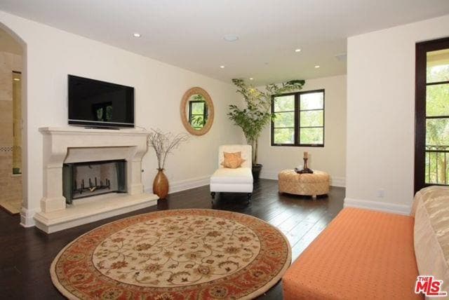 property at 525 S Gretna Green Way