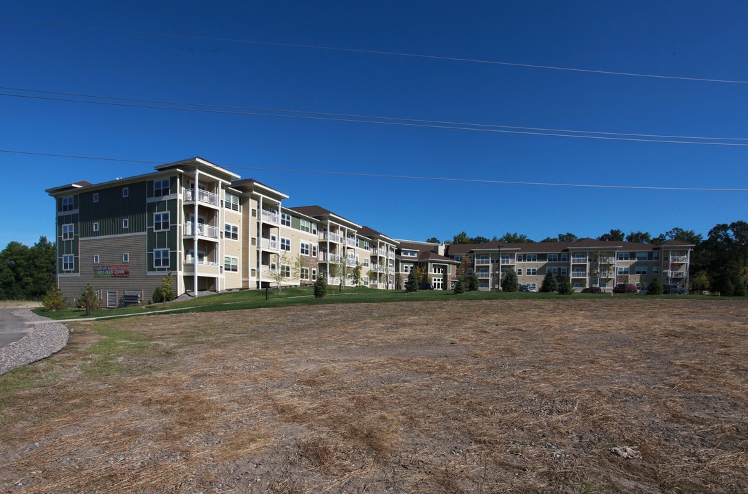 Trailside Senior Living in Forest Lake, MN - Building Photo