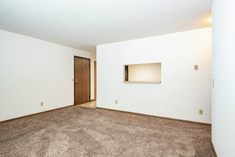 Ridgeview Heights Apartments in Madison, WI - Foto de edificio - Interior Photo