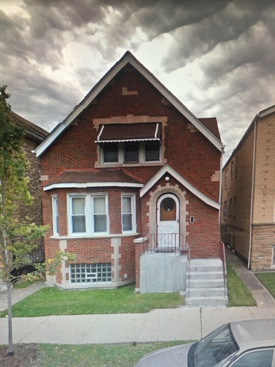 3011 W 71st St in Chicago, IL - Foto de edificio