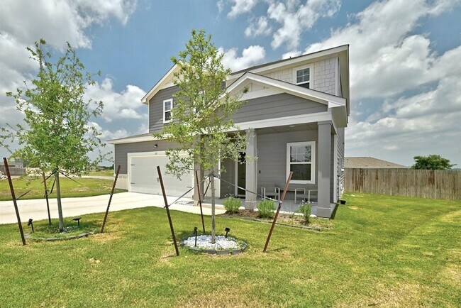 215 Rubrum Rd in Kyle, TX - Building Photo - Building Photo