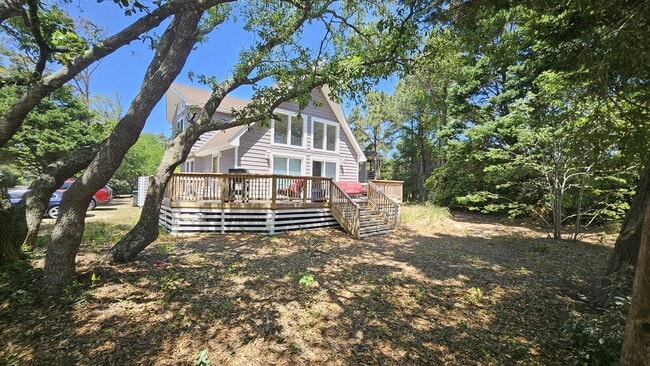 102 W Windjammer Rd in Nags Head, NC - Building Photo - Building Photo