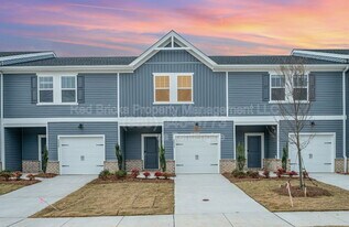 8033 Hidden Ct in Charlotte, NC - Building Photo