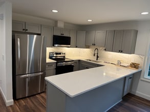 227 The Plaza in Athens, GA - Foto de edificio - Building Photo