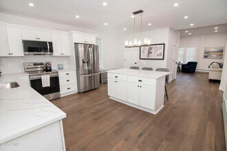 4 Van Buren St in Ballston Spa, NY - Building Photo - Building Photo