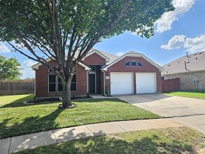 8230 San Jose St in Arlington, TX - Building Photo - Building Photo