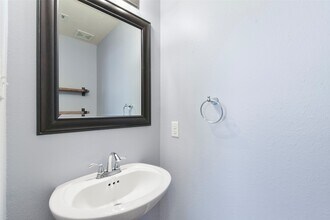11711 Red Hummingbird Dr in Houston, TX - Building Photo - Building Photo
