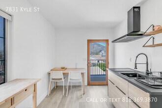 7831 Kyle St in Los Angeles, CA - Building Photo - Building Photo