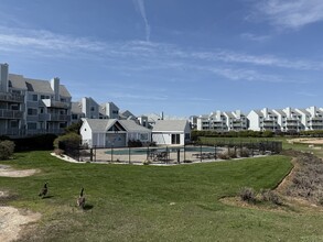 2 Mansfield Grove Rd in East Haven, CT - Building Photo - Building Photo