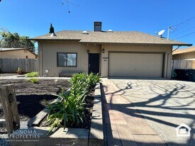 19220 Railroad Ave in Sonoma, CA - Building Photo