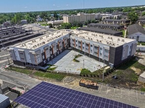 Oliver Station in Camden, NJ - Building Photo - Building Photo