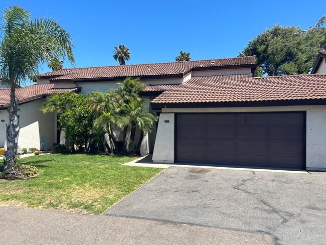 5435 Villas Dr in Bonsall, CA - Building Photo - Building Photo