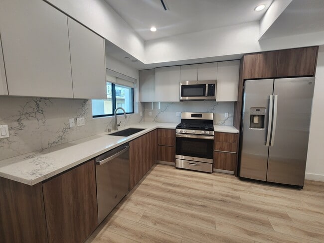property at 6061 Fulton Ave