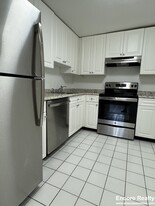 269 Harvard St, Unit 1 Apartamentos