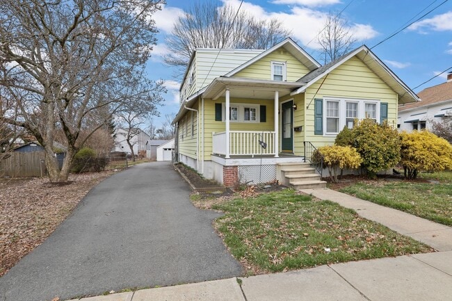 4 Thurston Ave in Ewing, NJ - Building Photo - Building Photo