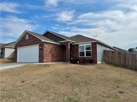 2983 W Azurite St in Fayetteville, AR - Building Photo