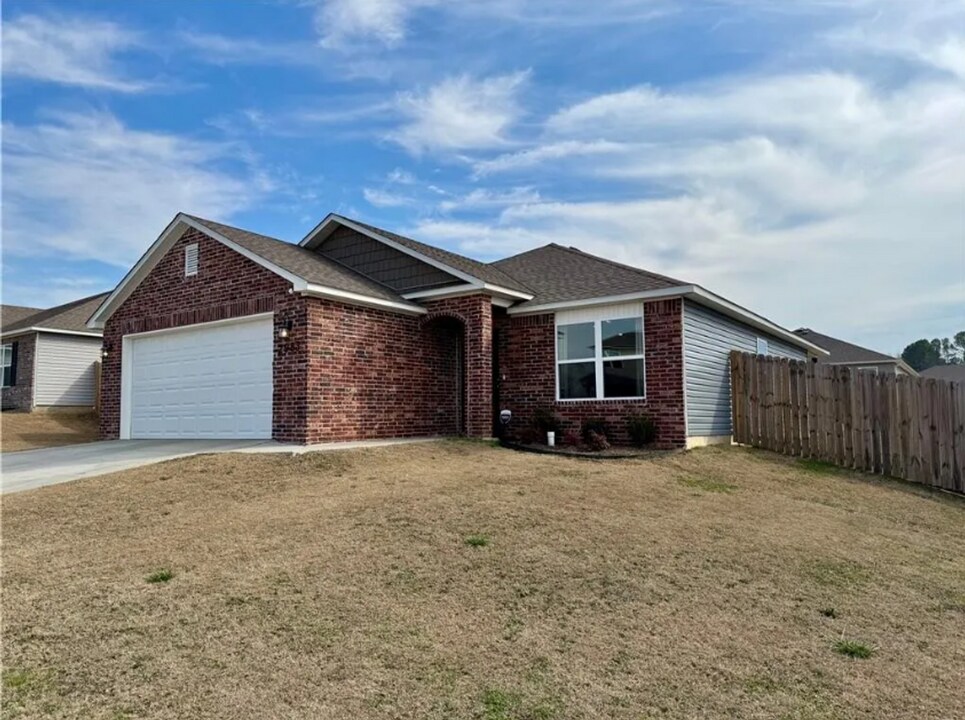 2983 W Azurite St in Fayetteville, AR - Building Photo