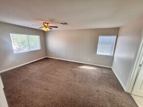 8446 Tackle Box Ct in Las Vegas, NV - Building Photo - Building Photo