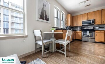 1550 N Raleigh St, Unit W-426 in Denver, CO - Building Photo - Building Photo