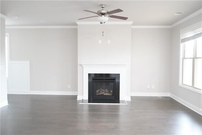 2005 Manor Pointe Dr in Cumming, GA - Building Photo - Building Photo