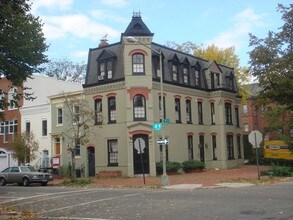 La Maison d'Etre in Washington, DC - Building Photo - Building Photo