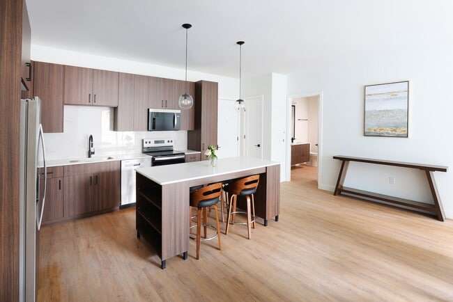 Yorktown Reserve in Lombard, IL - Building Photo - Building Photo