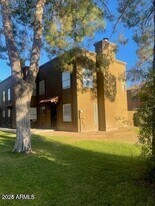 16225 N 30th St in Phoenix, AZ - Building Photo