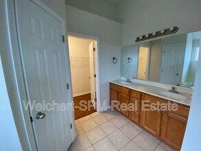 325 Mossy Springs Dr in Oakland, TN - Building Photo - Building Photo