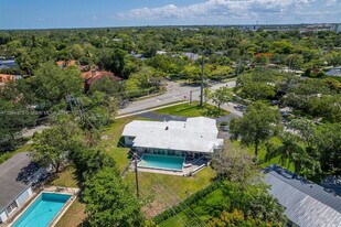 8145 SW 128th St in Miami, FL - Building Photo