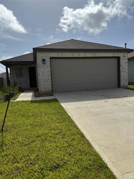 21734 Rustic River Ranch Ave in Waller, TX - Building Photo