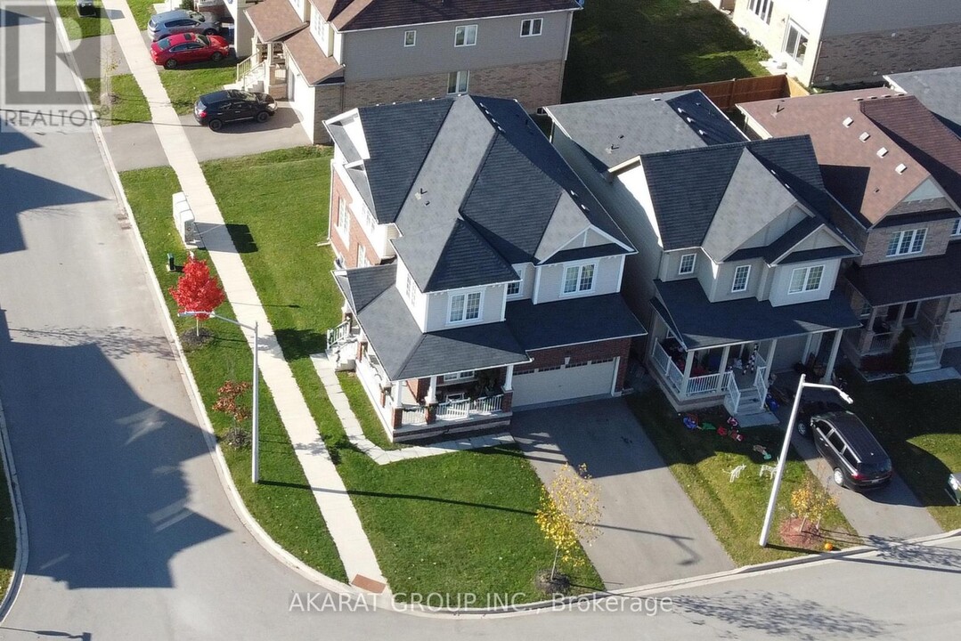 9 Legacy Ln in Thorold, ON - Building Photo