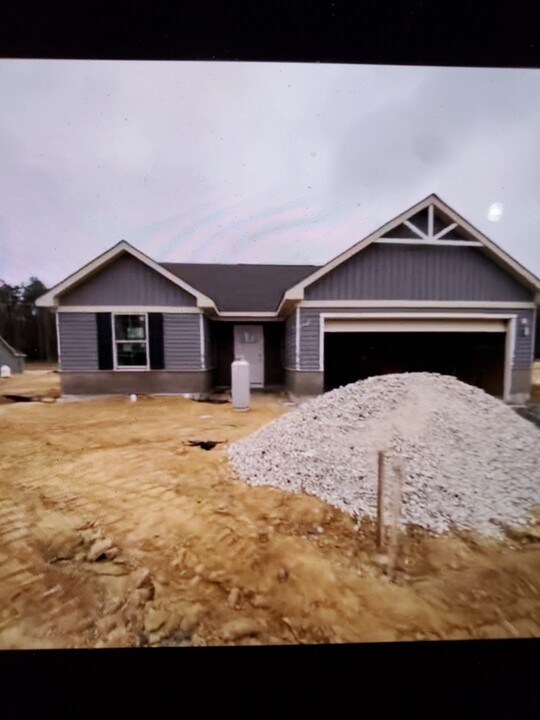 25074 Tannin Cir in Milton, DE - Foto de edificio